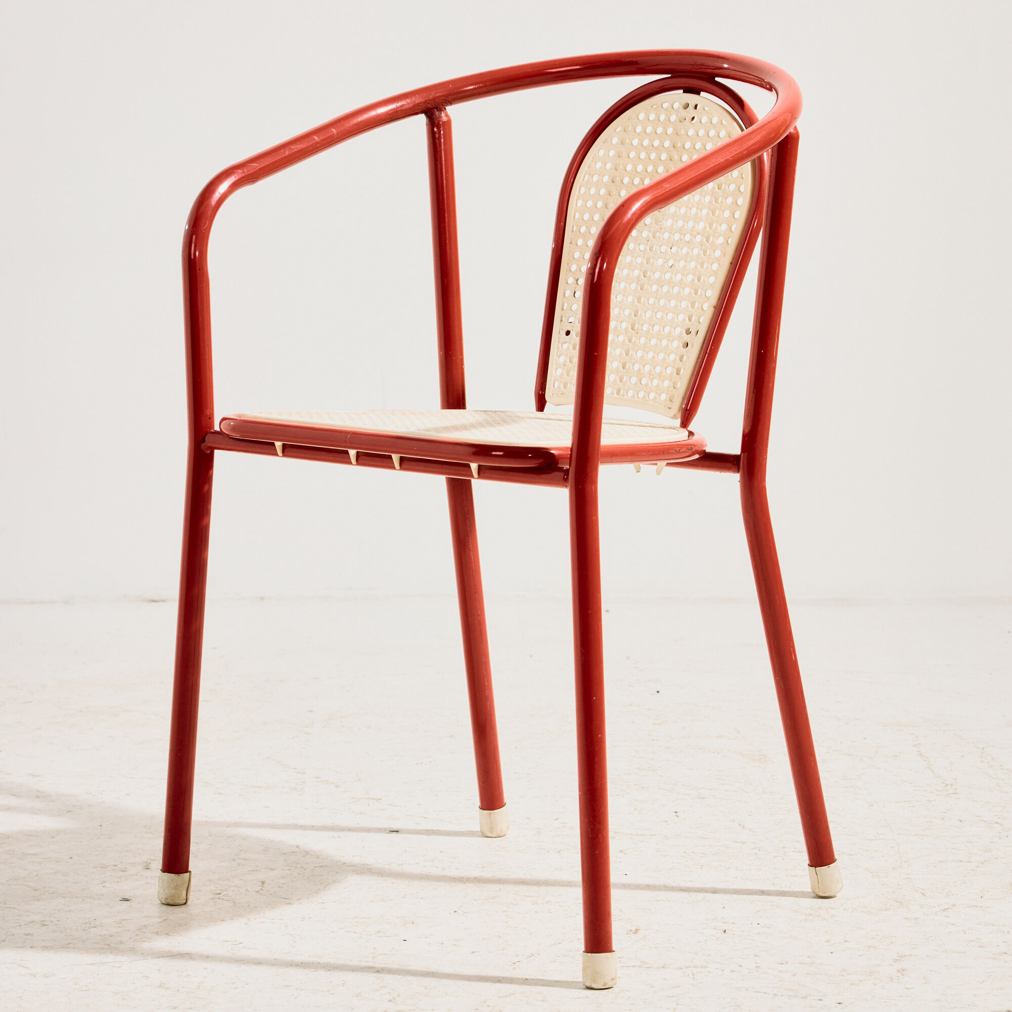 Stackable garden chair