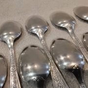 11 silver-plated soup spoons by Christofle Villeroy & Boch, striped