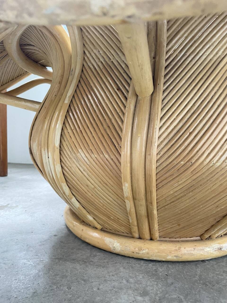 Vivai del sud “flower” rattan coffee table