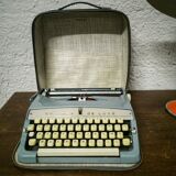 Brother De Luxe typewriter