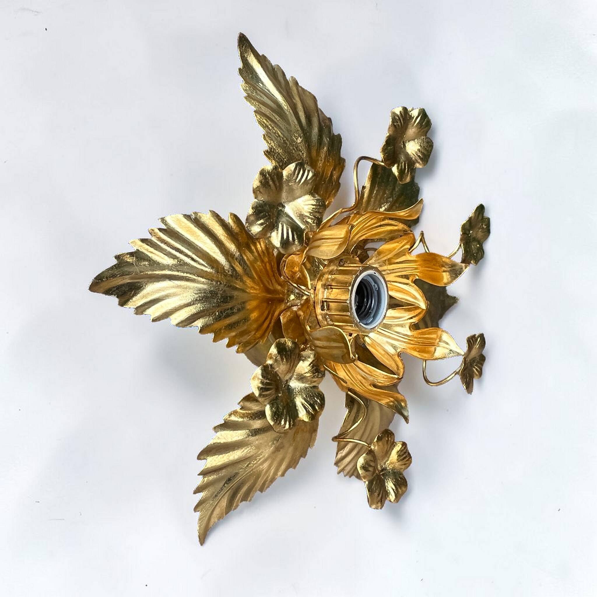 Applique fleur métal doré à la feuille d'or vintage Applique florentine