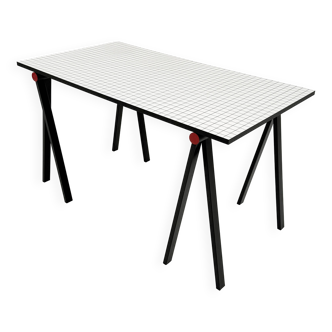 Bureau "Trestle" par Rodney Kinsman pour Bieffeplast, 1980