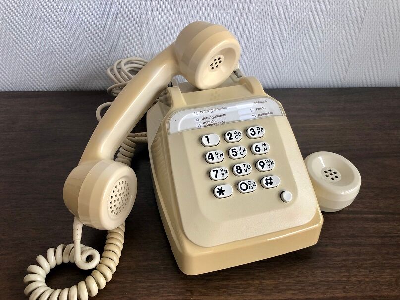 Socotel phone with keys from the 80s