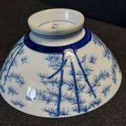Japanese porcelain rice bowl 20th blue mark