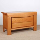 Vintage chest of drawers in solid elm from the 1980s.