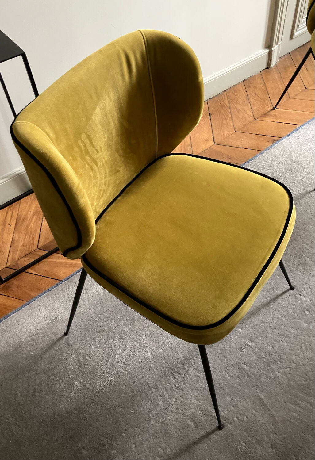 6 velvet chairs NV Gallery