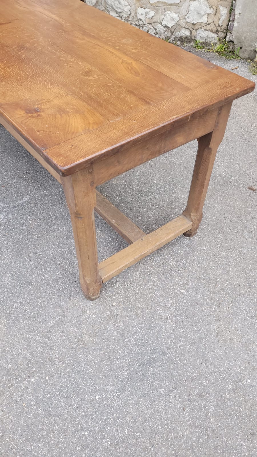 Farmhouse table