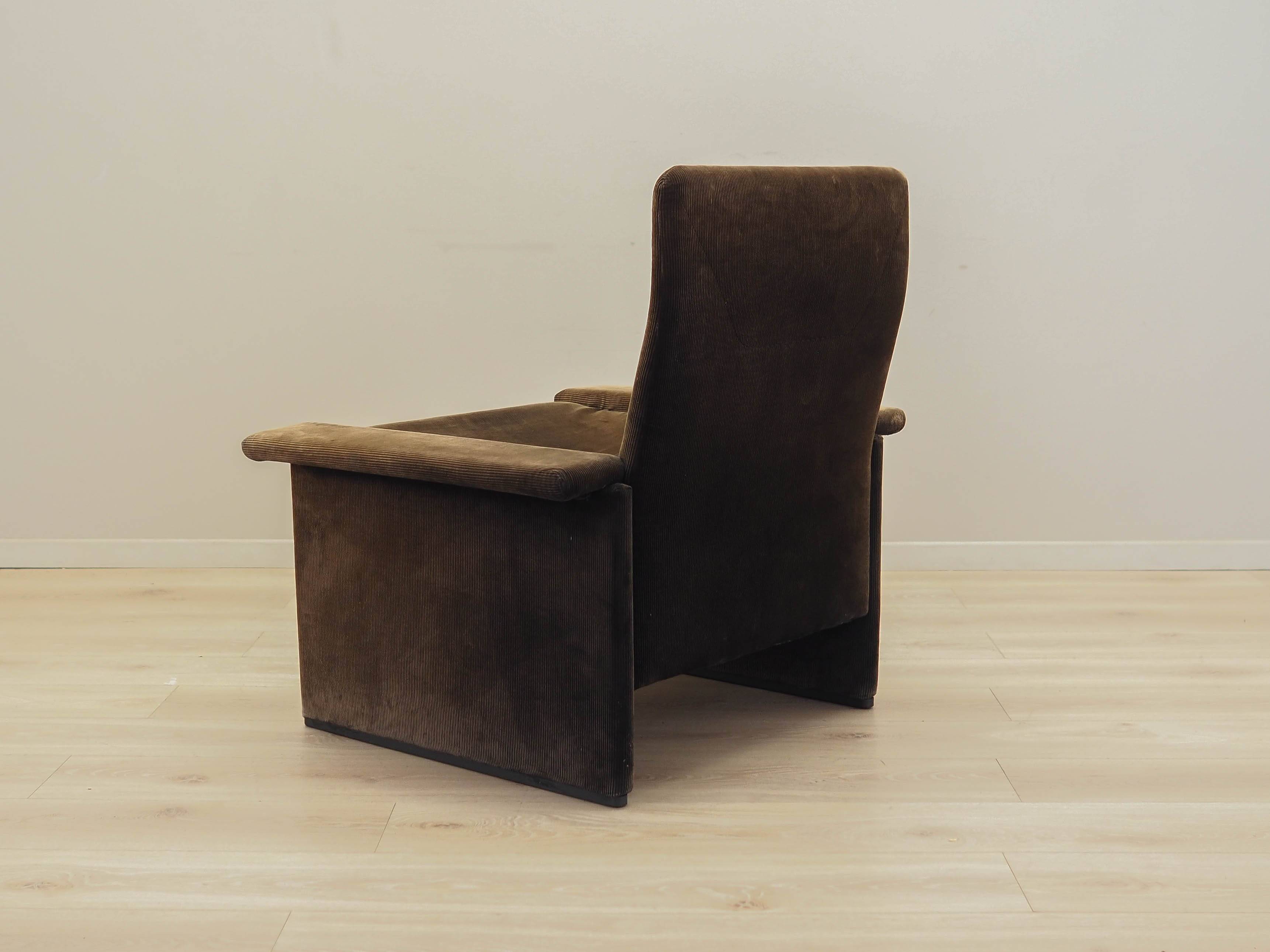 Corduroy armchair, Italian design, 1970s, production: Italy