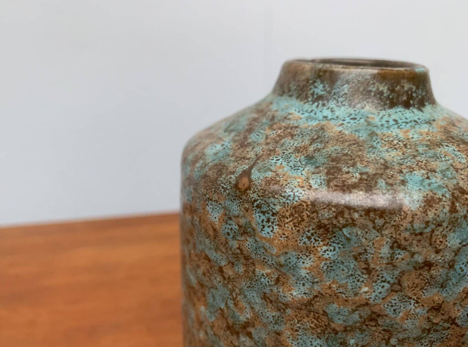 East German pottery vase from the mid-century by Strehla Keramik.