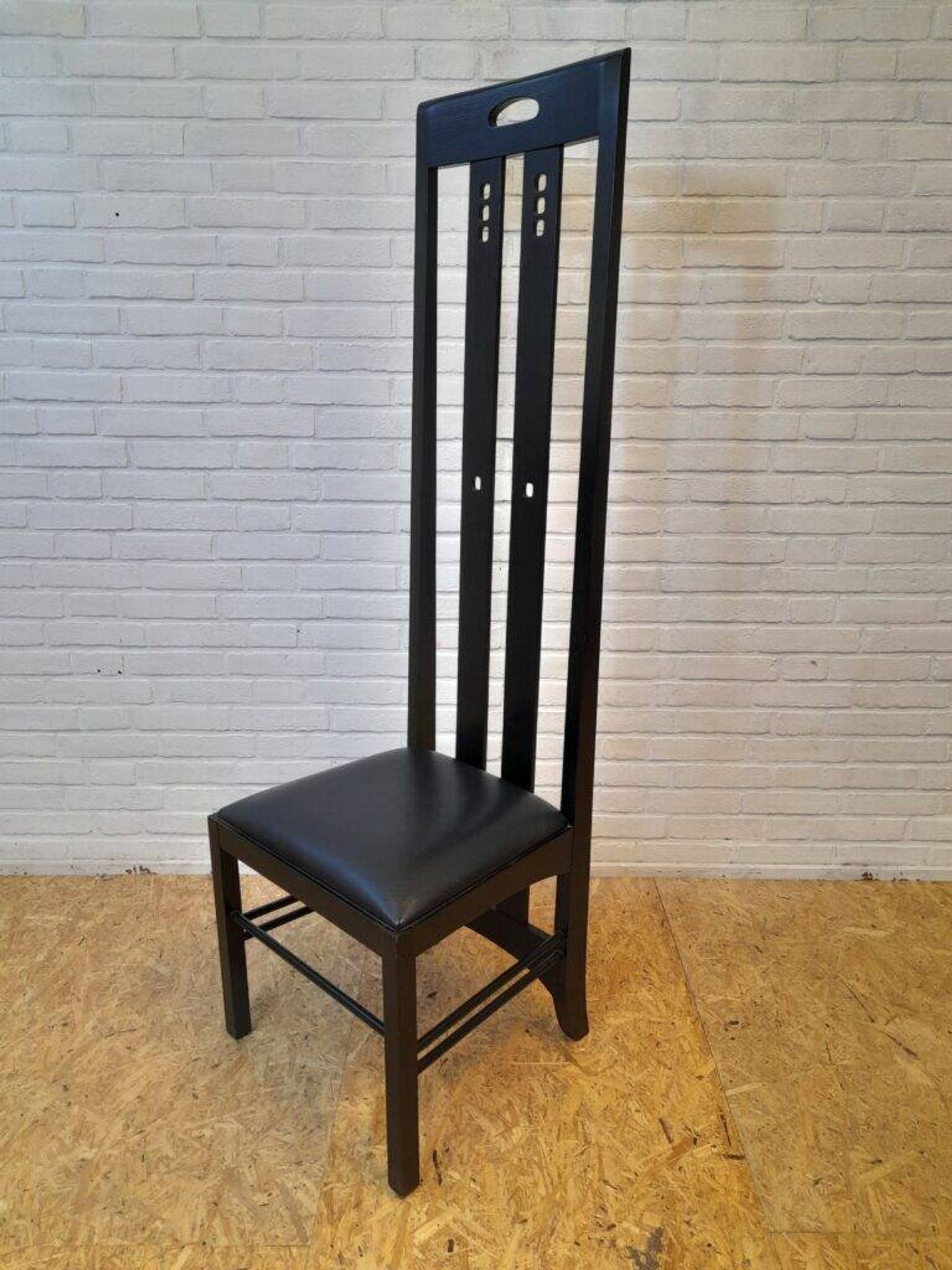 Set of 4 Ingram chairs by Charles Rennie Mackintosh