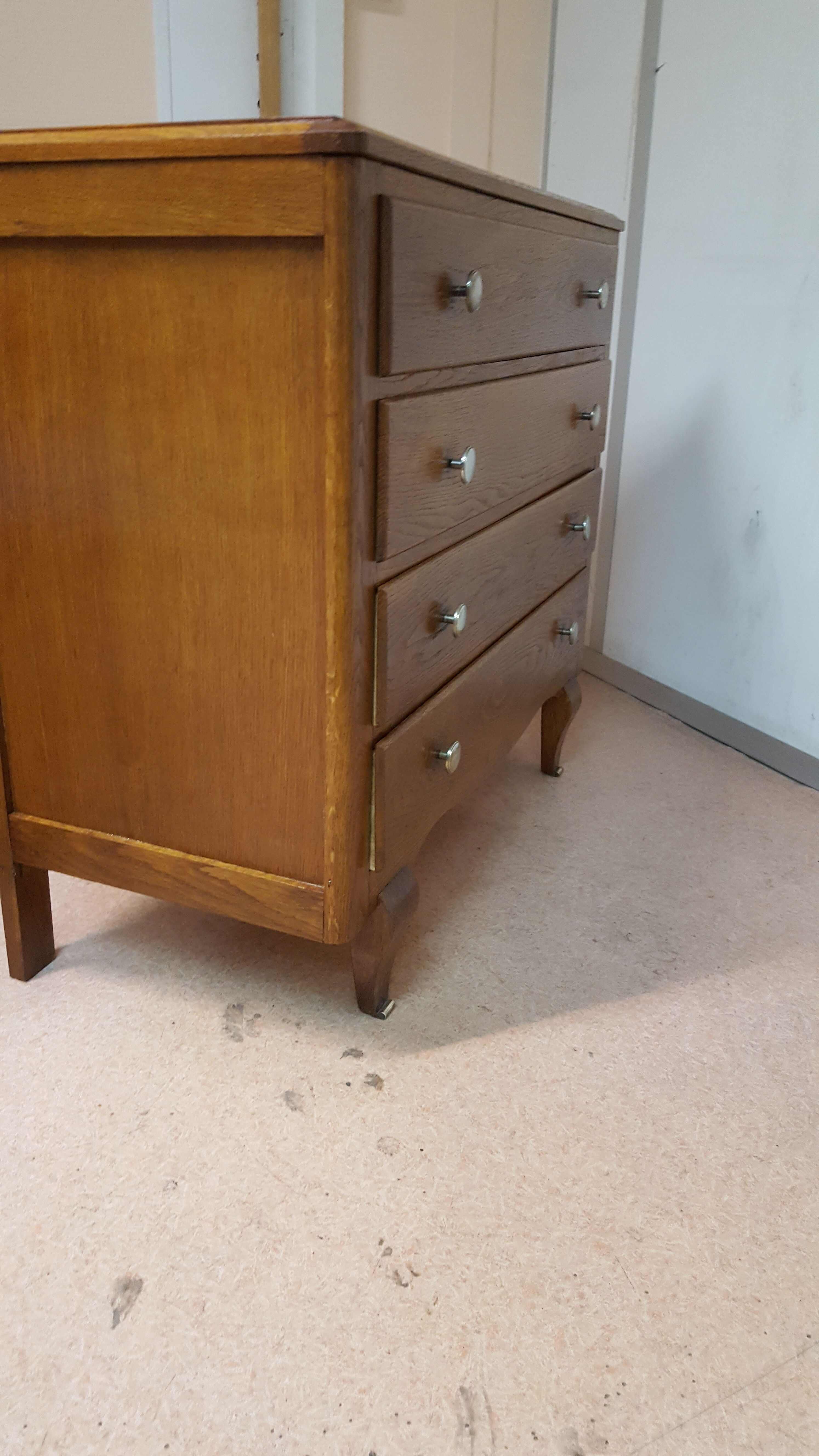 Small dresser year 50/60