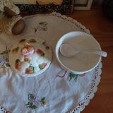 Sarreguemines slip sugar bowl