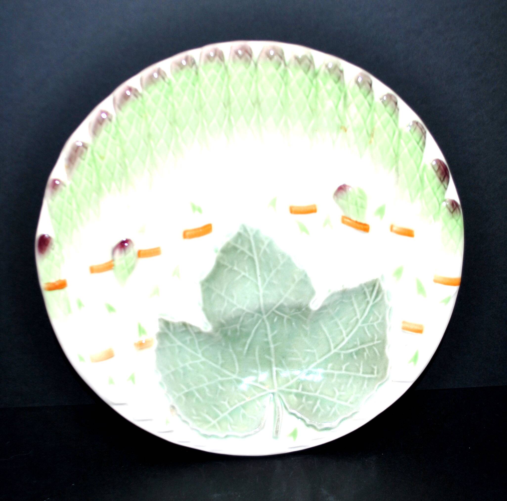 Asparagus dish in green slip SALINS St Clément?