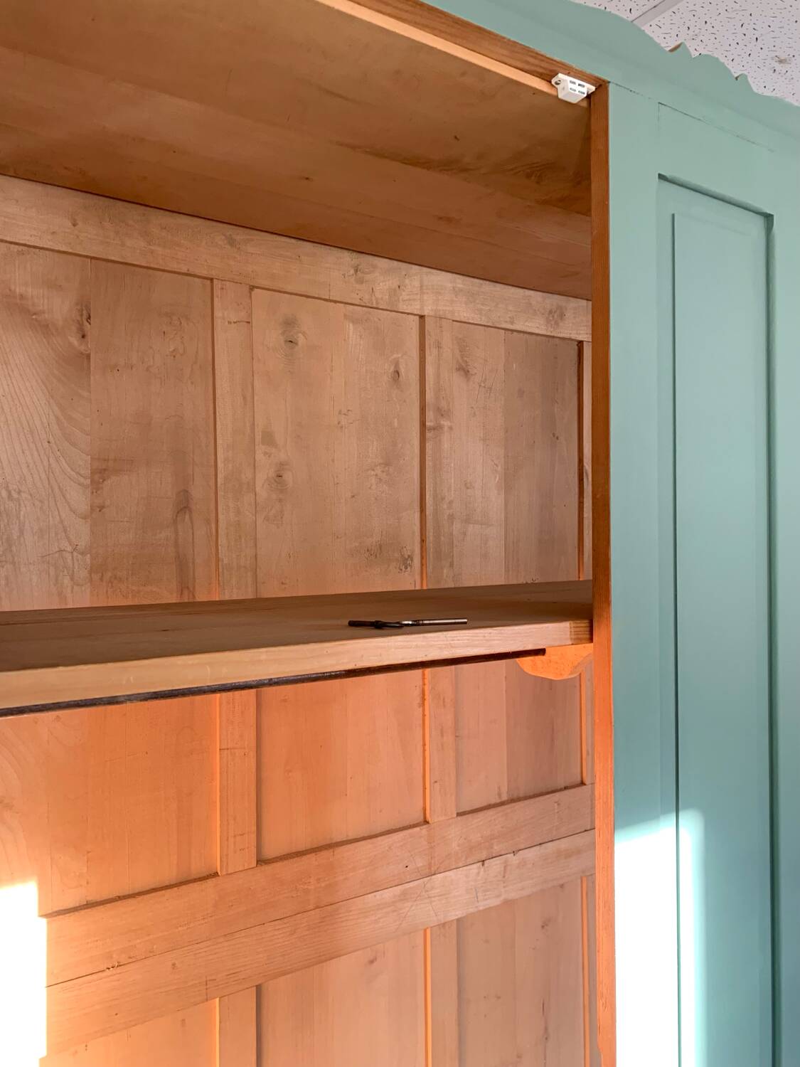 Parisian wardrobe (spirit)