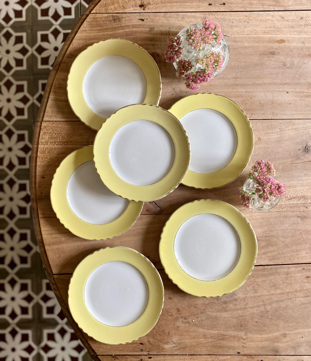 Set of 6 vintage dessert plates