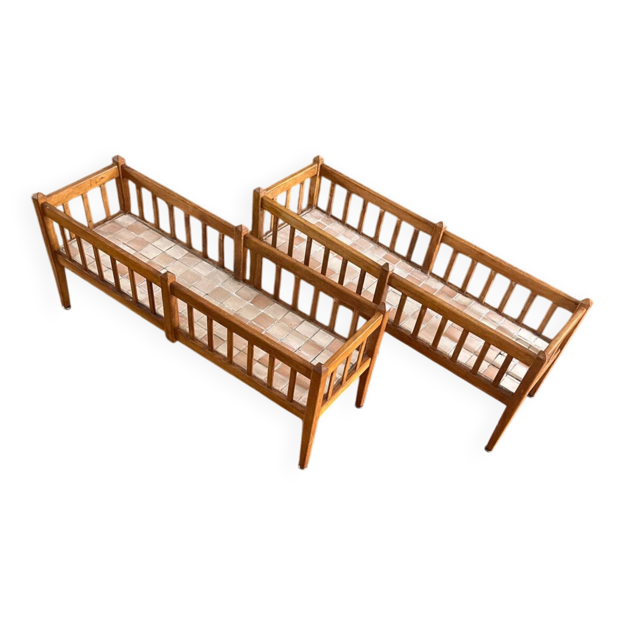 2 vintage planters from the 1960s