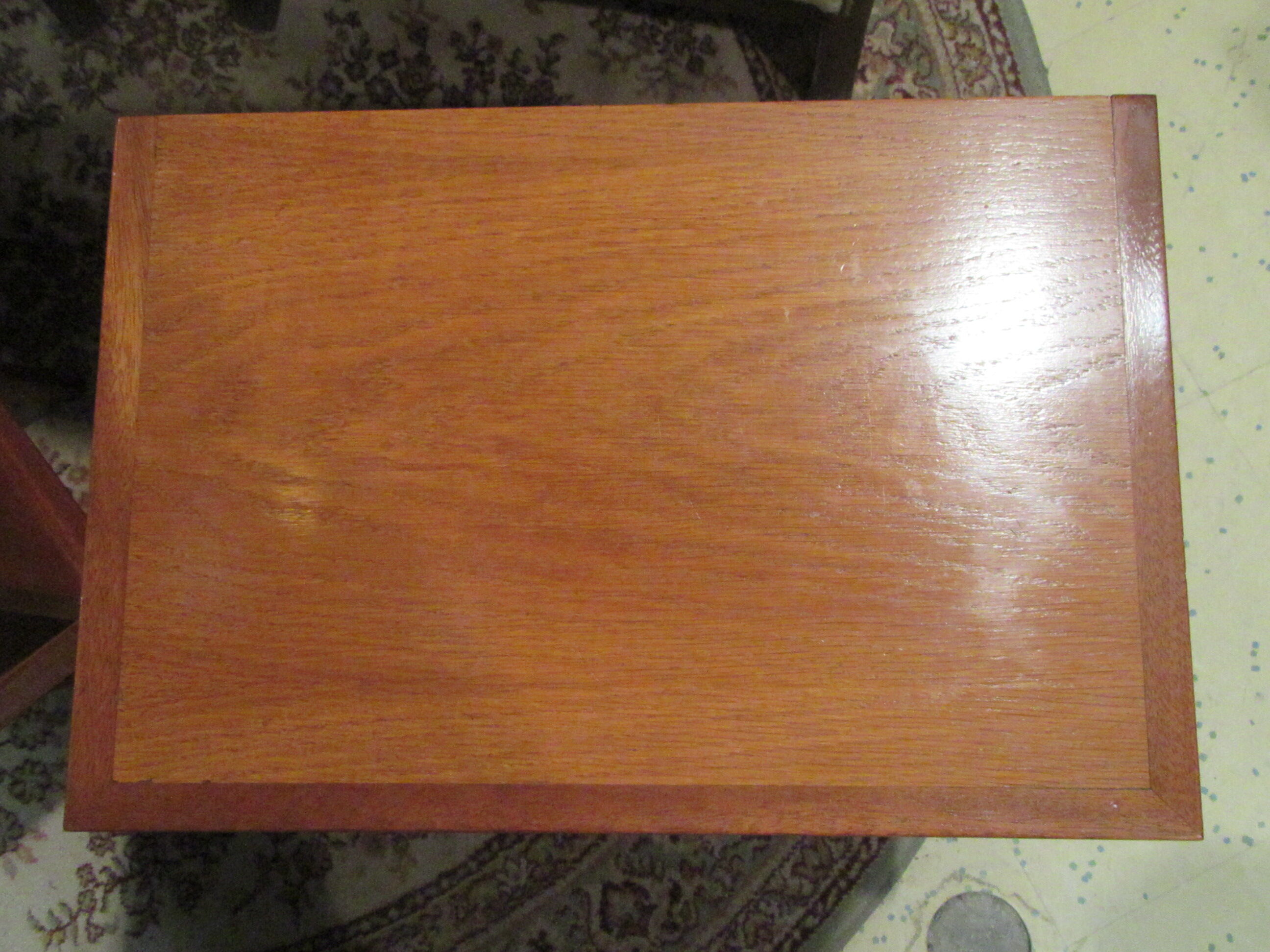 Pair nightstands vintage