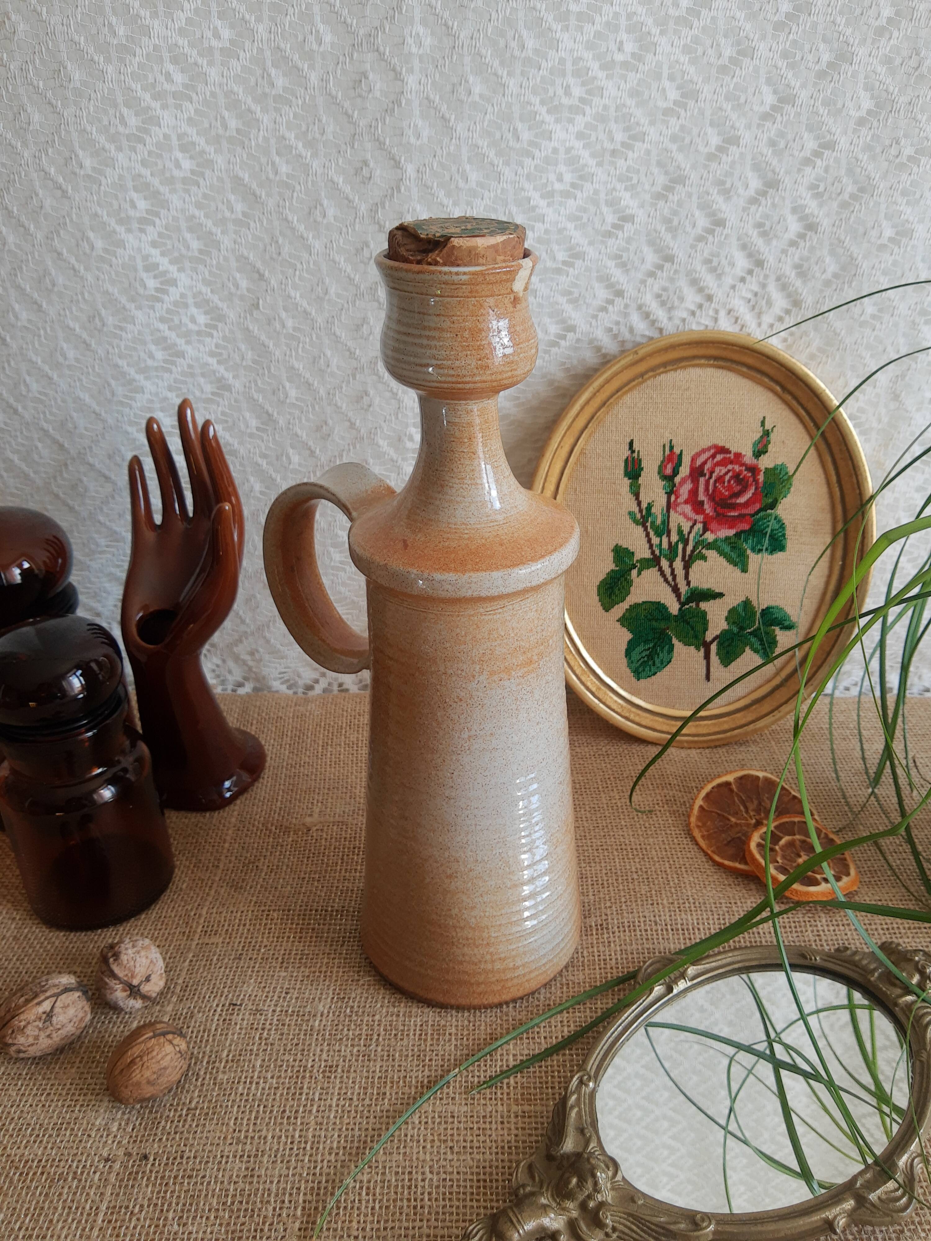 Stoneware bottle with cork - vintage