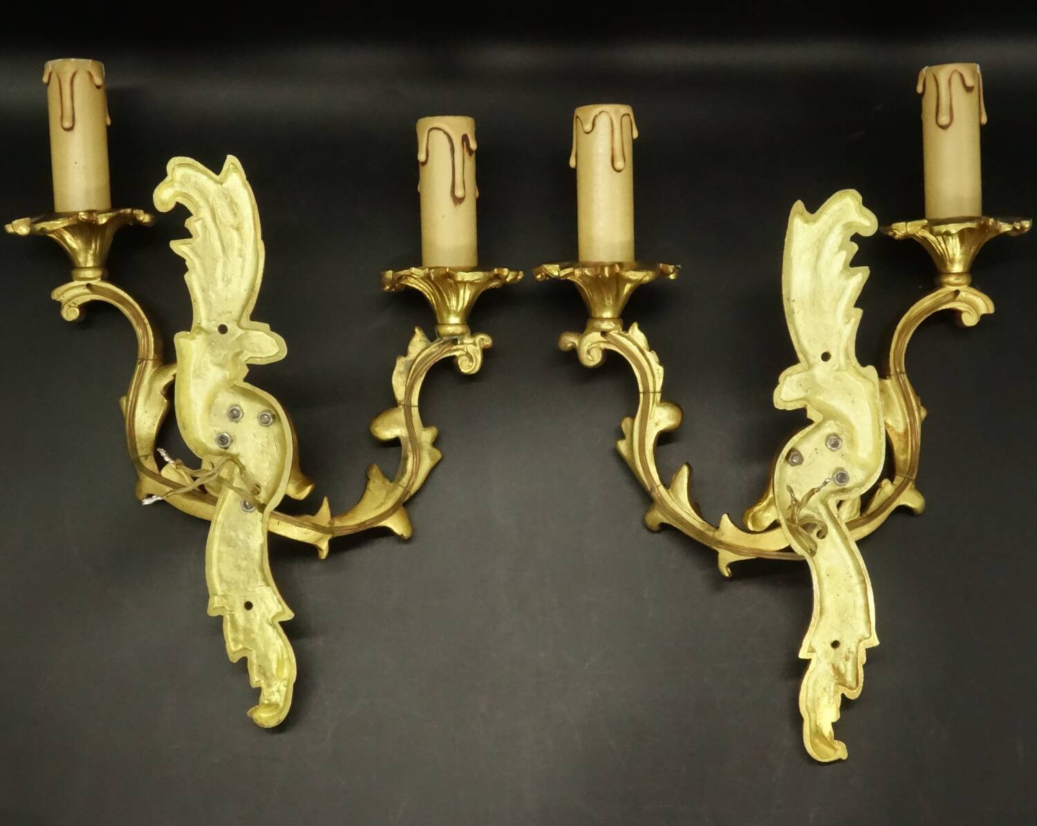 Pair of Louis XV style wall lights from Lucien GAU - gilded bronze