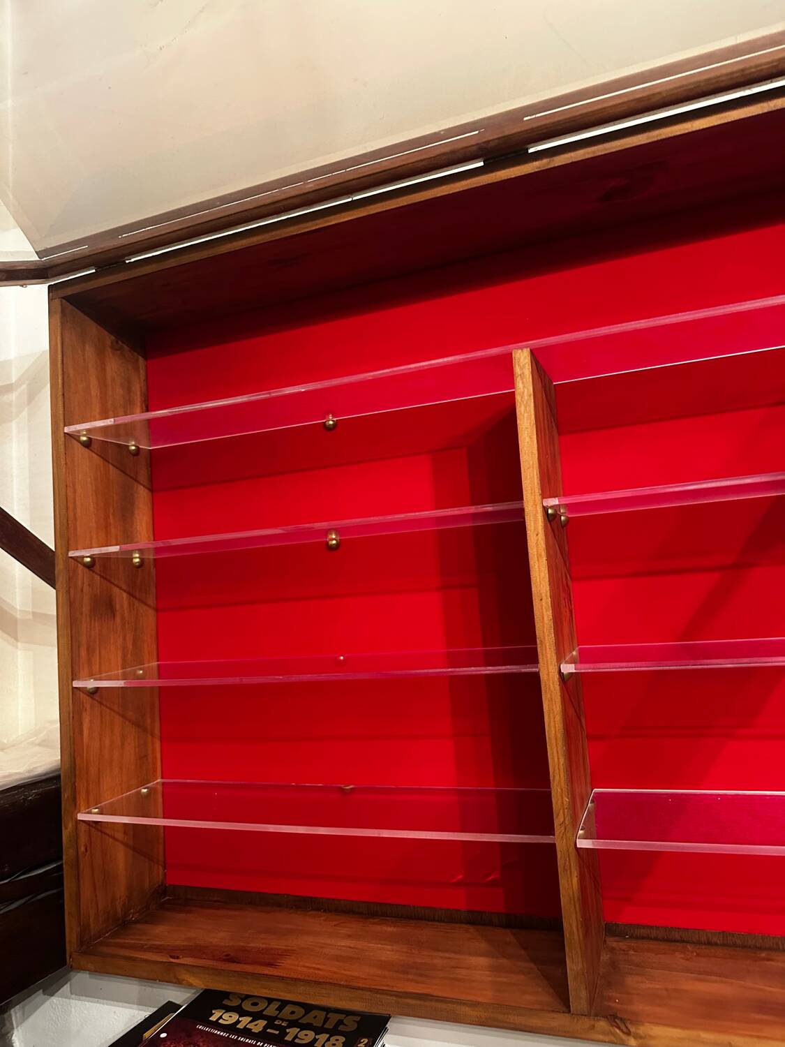 Wall display case for Collection - Wood and Plexiglass D 18 cm / W 106 cm / H 7 cm