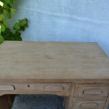 Adult administrative desk