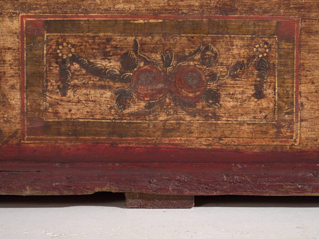 Antique pine wood chest – Central Europe (circa 1900)