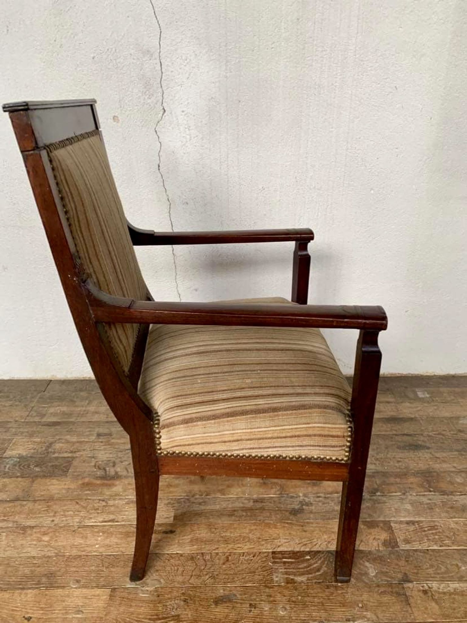 Fauteuil de bureau empire en acajou decor palmettes xviiième