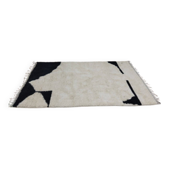 Azilal Vintage Rug 260x150 cm - Minimalist Black and Cream Design