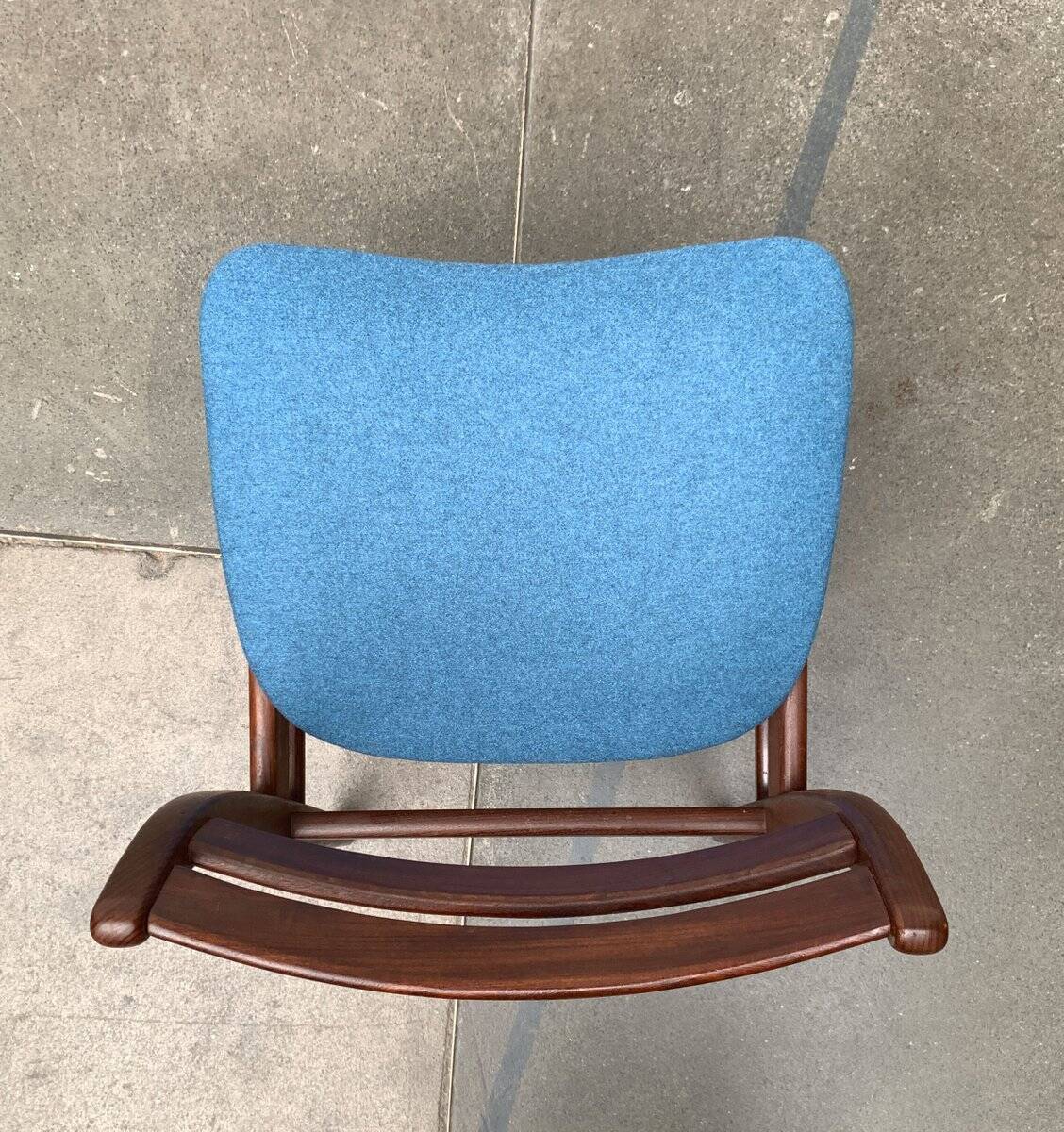 Mid-century walnut dining chairs, 1960s, set of 6.