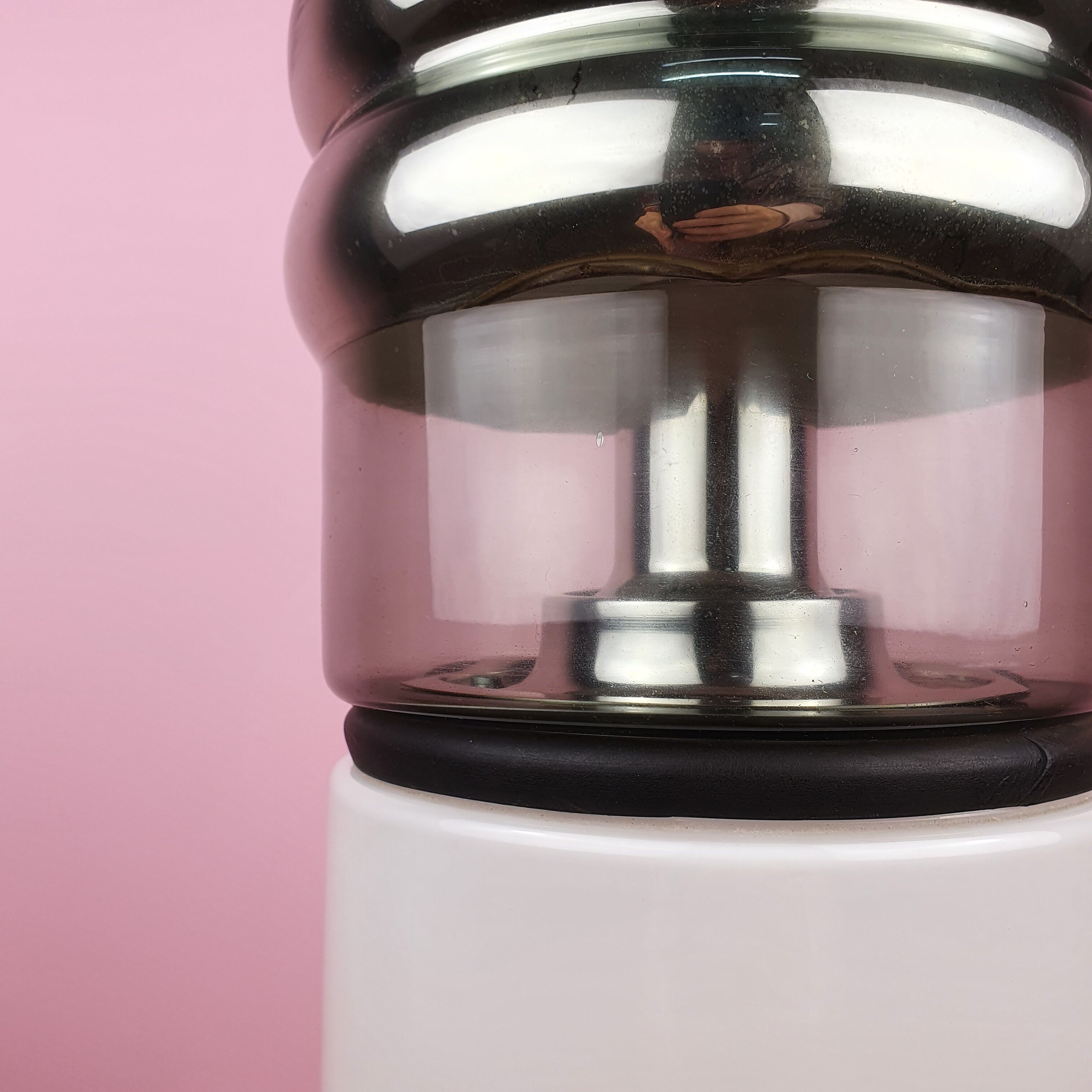 Lampadaire en verre opalin du milieu du siècle de Peil & Putzler, Allemagne, années 1960