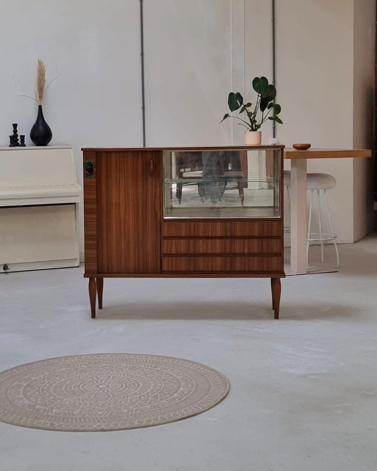 1970s display cabinet
