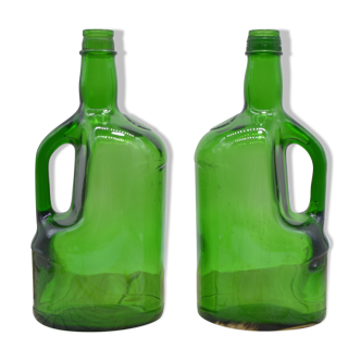 Set of two bottles in the shape of cans