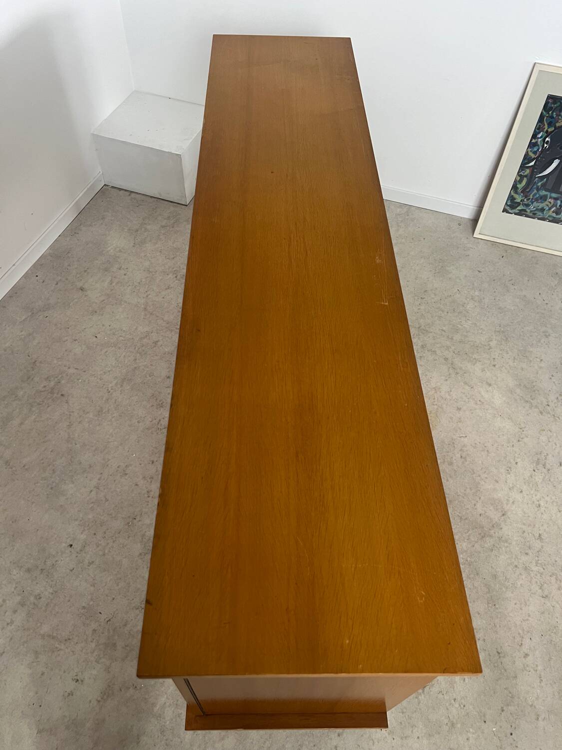 Ancien bahut enfilade en chêne clair pied compas design des années 50 vintage