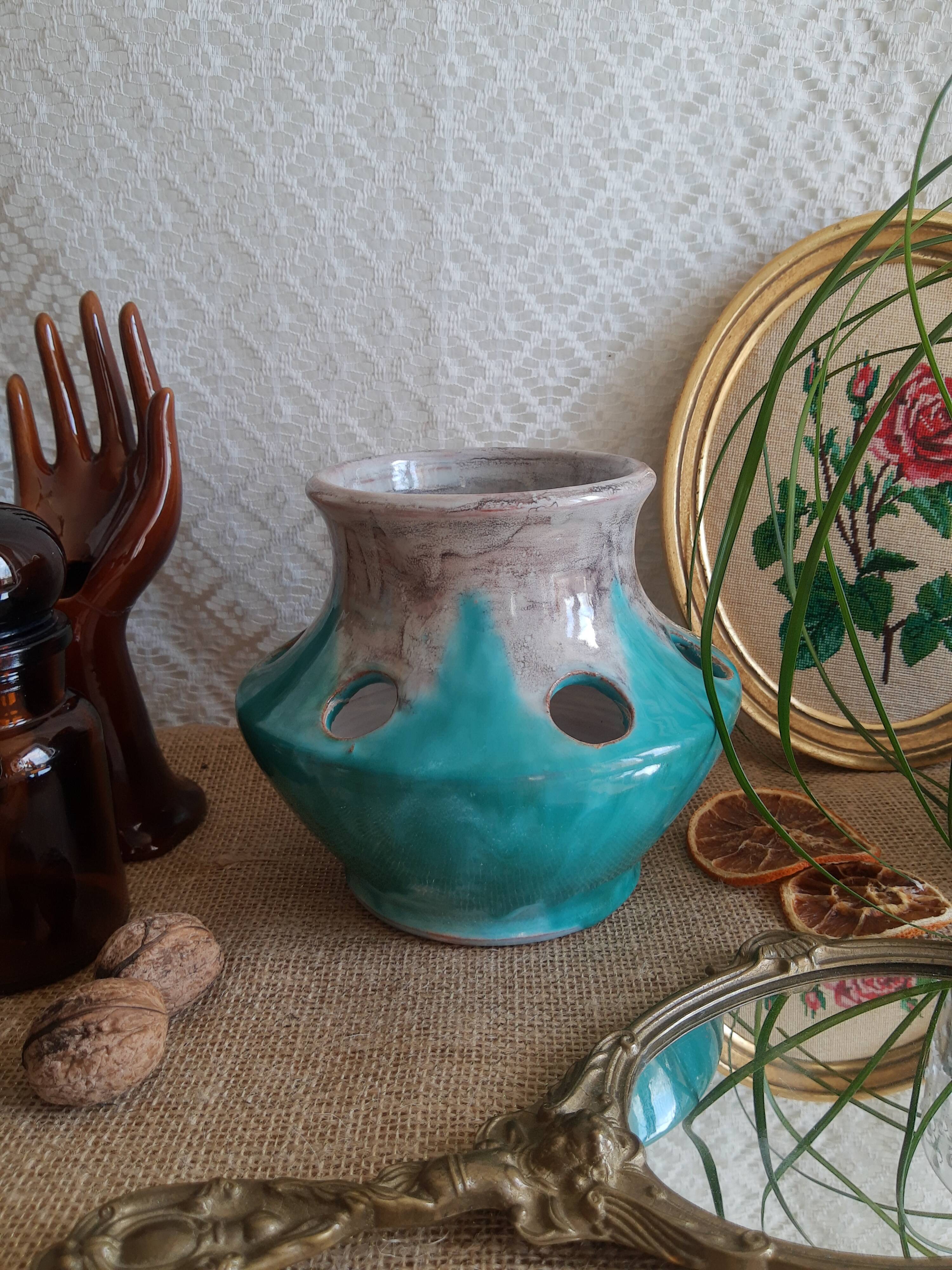 Vase pique vintage flowers