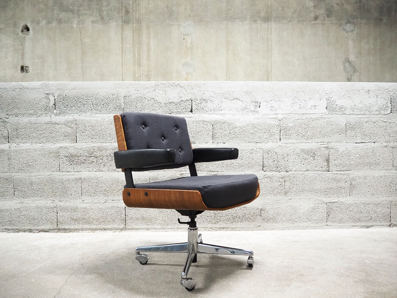 Office armchair Modern Tube edition, 60s