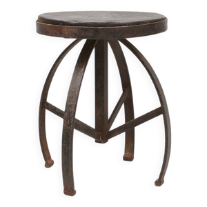 tabouret en métal noir