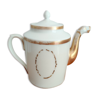 Théière en porcelaine ancienne