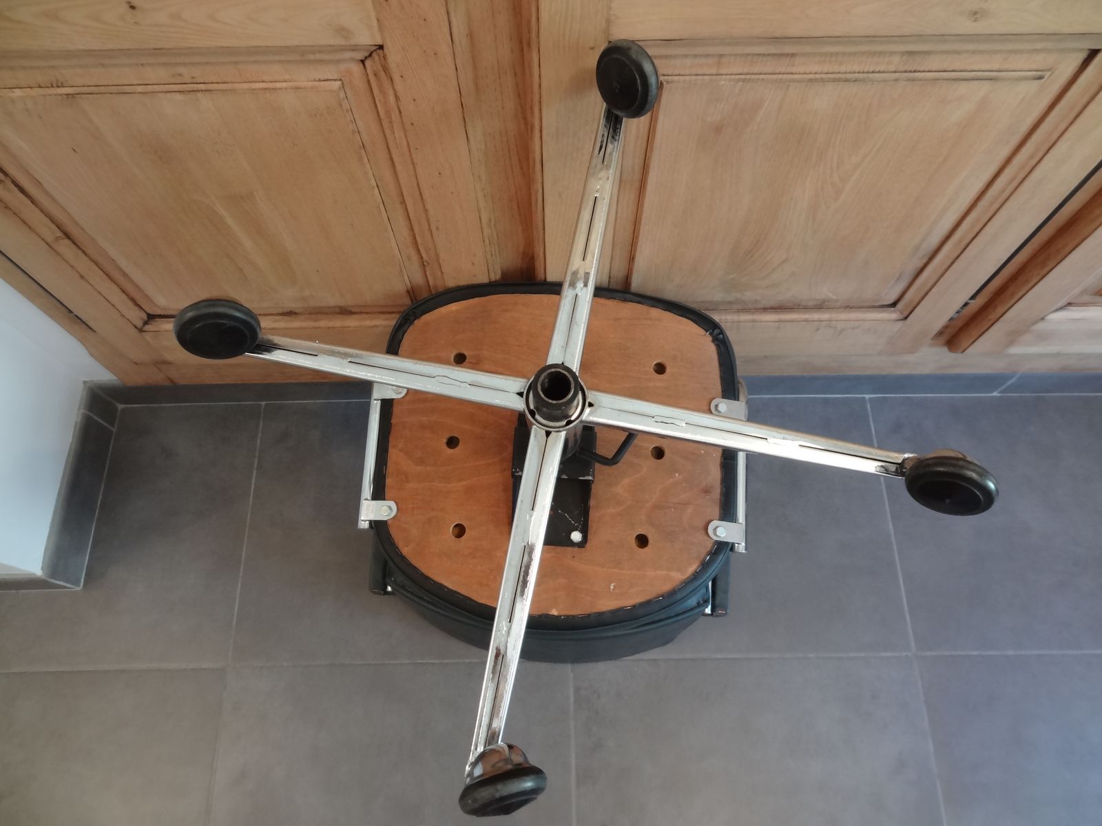 Fauteuil de bureau à roulettes années 60