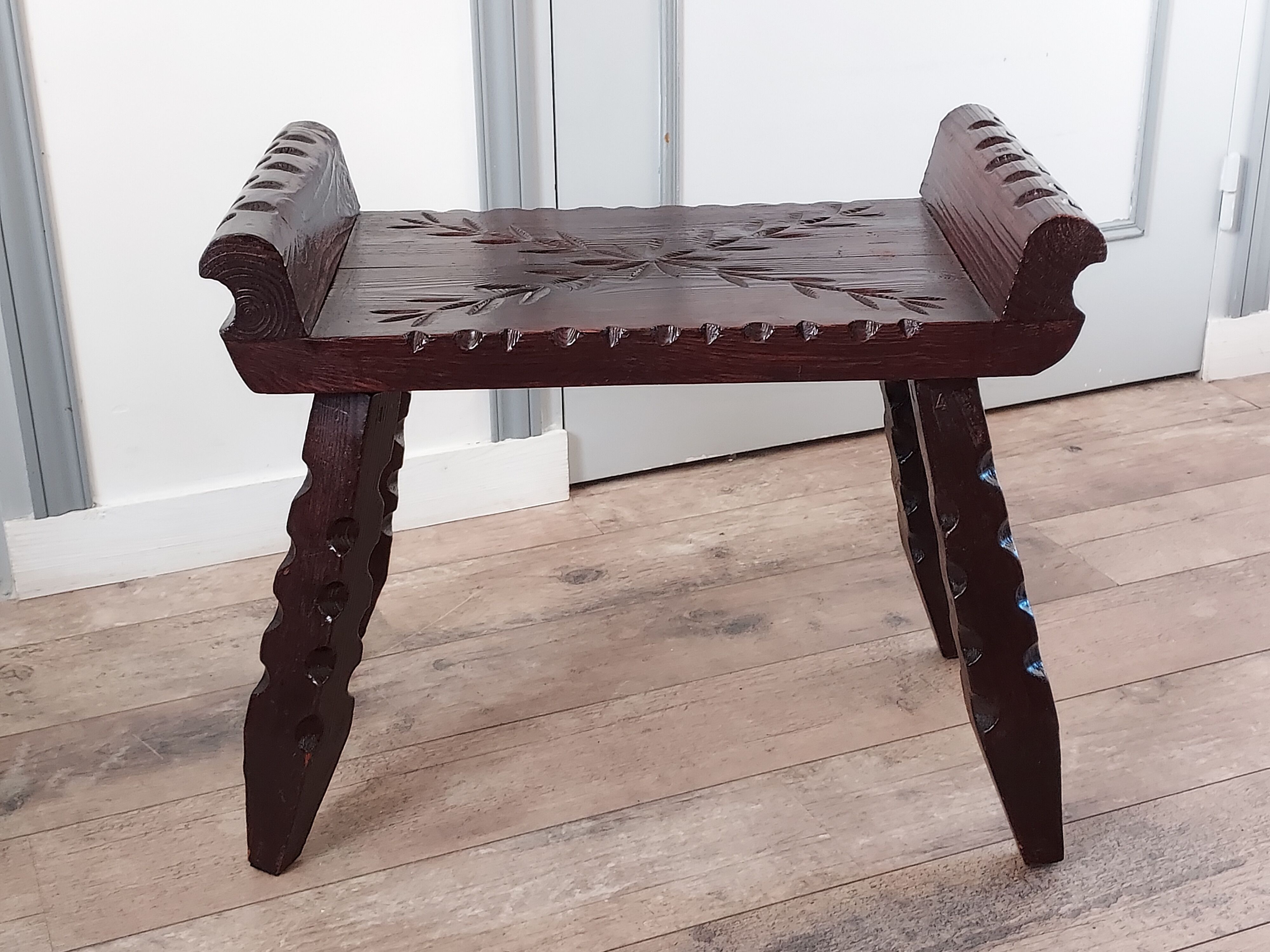 Arts and crafts bench stool