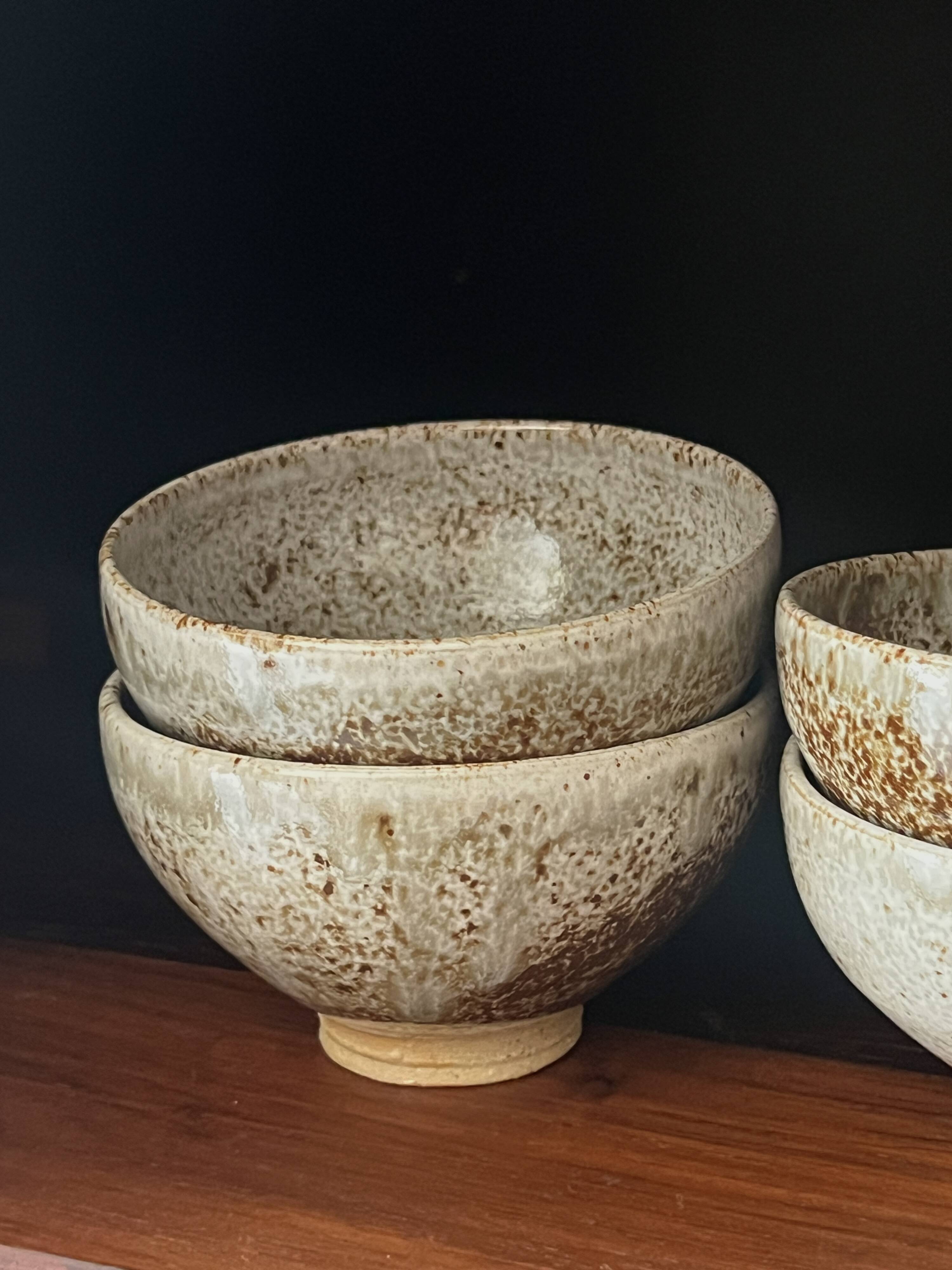 Set of 4 hand-turned glazed ceramic bowls