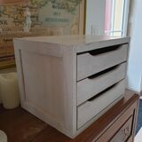 Binder with wooden backrest