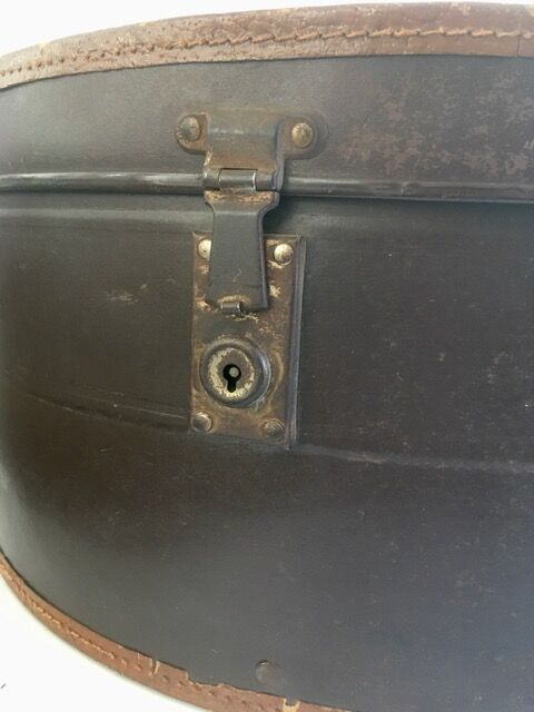 Vulcanized fiber imperiala hat case