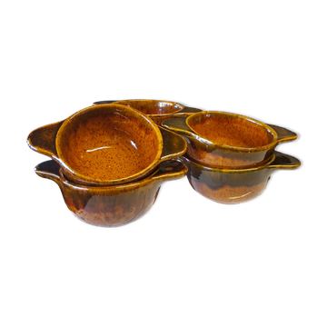 Set of 6 ear bowls in stoneware in very good condition.