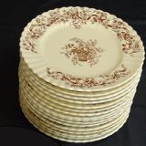 16 assiettes plates en faïence terre de fer, modèle rubans de chez longchamps, ø 24,9 cm