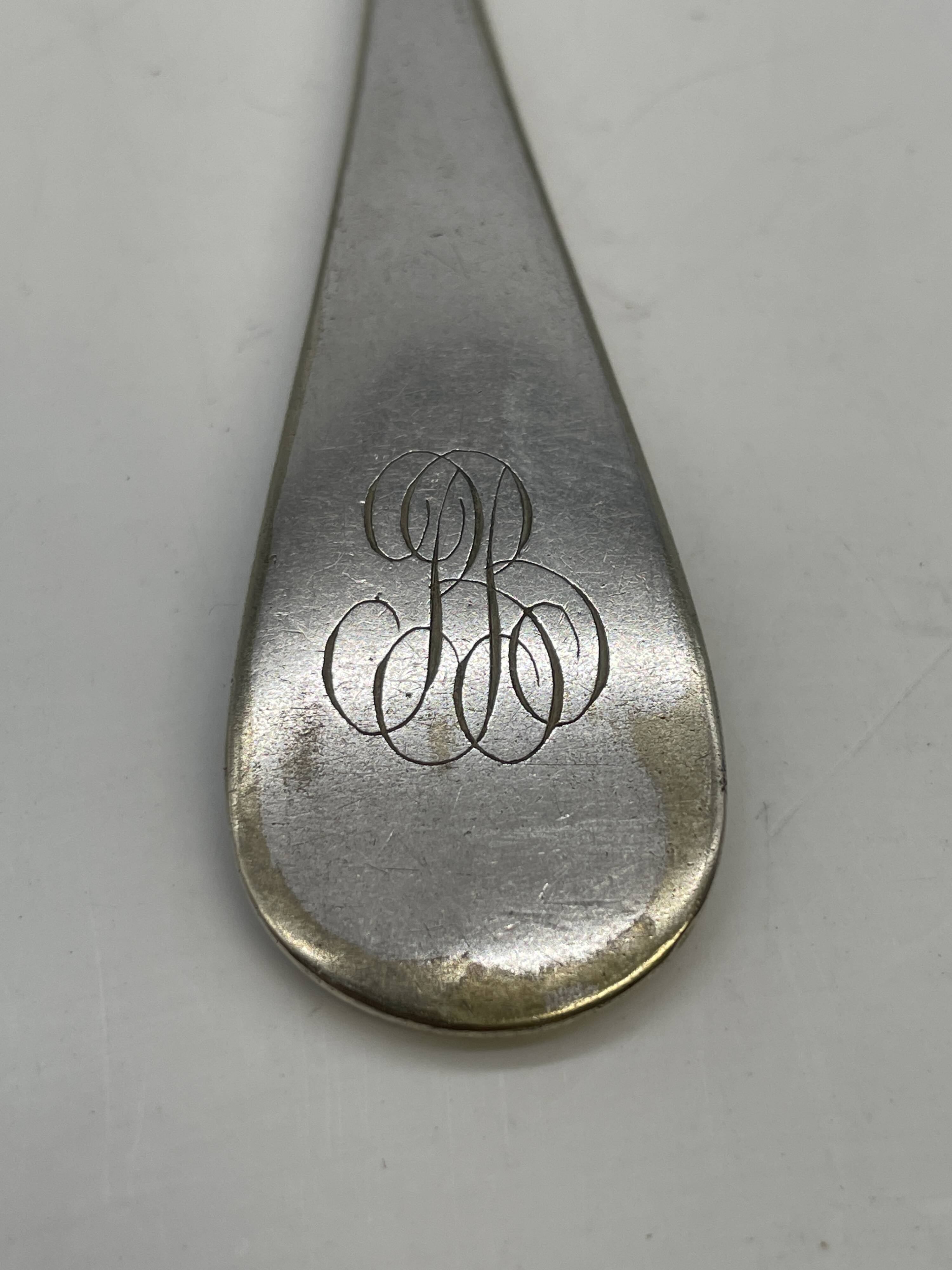 Set of 2 soup spoons and 2 lunch forks.