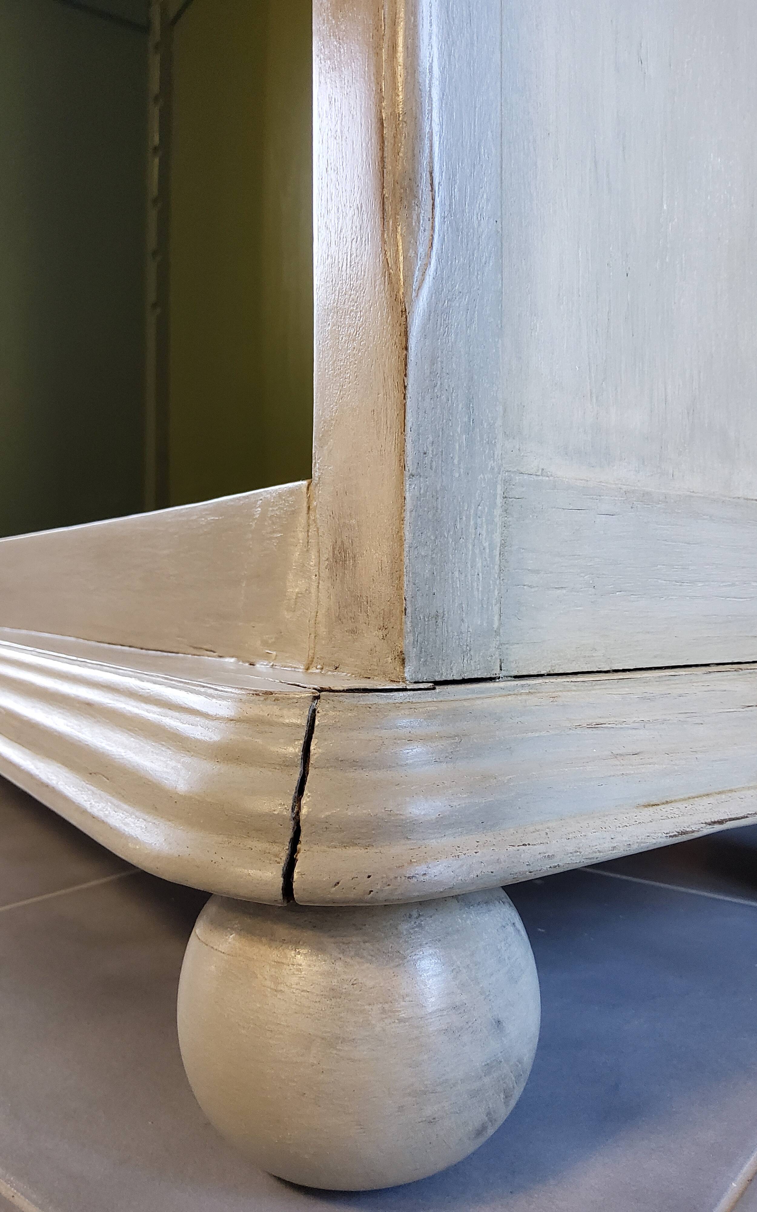 Antique patinated library