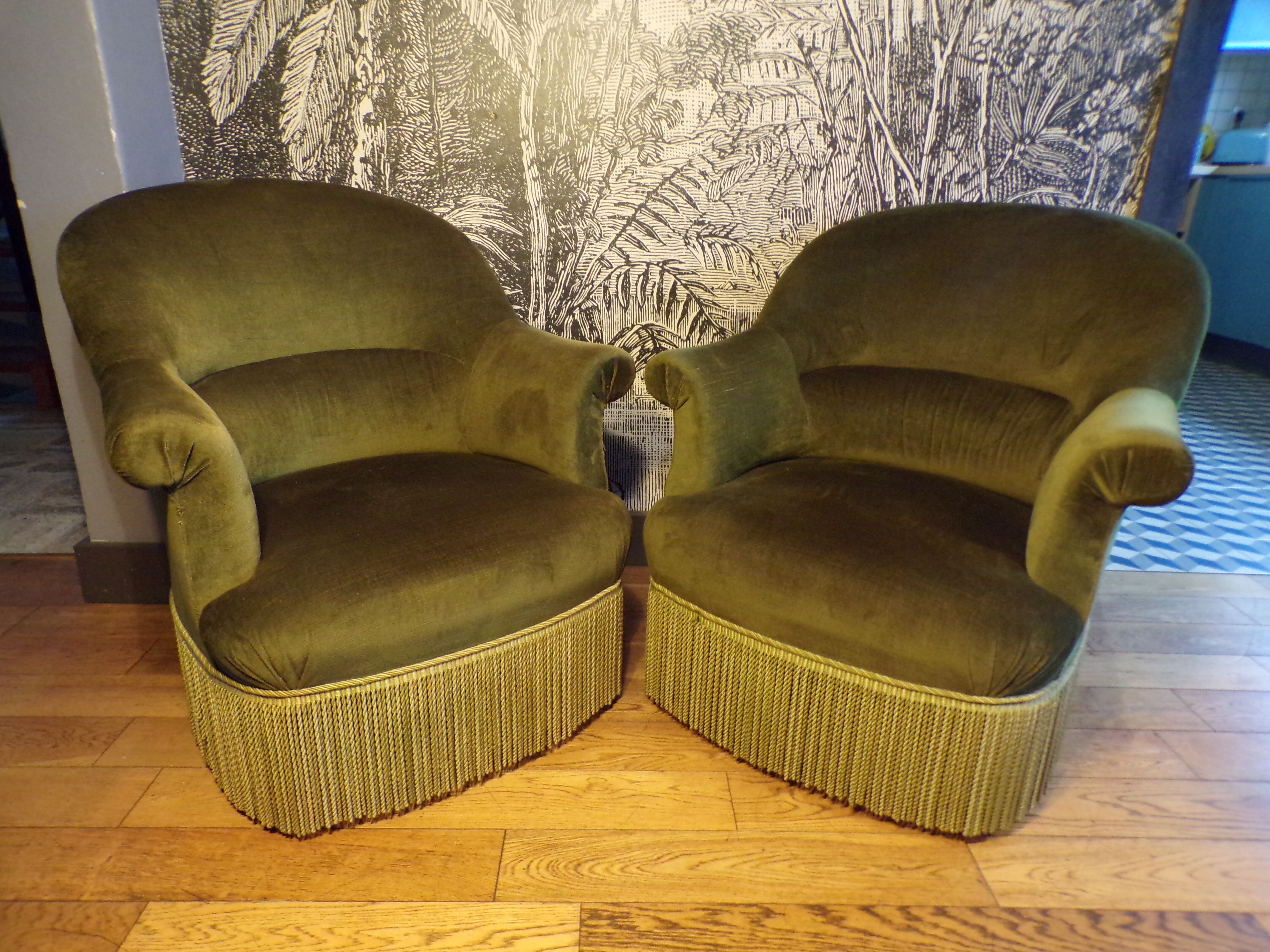 Pair of green velvet toad armchairs