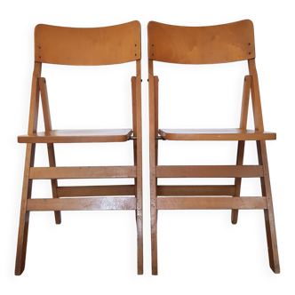 Set of 2 Baumann folding chairs