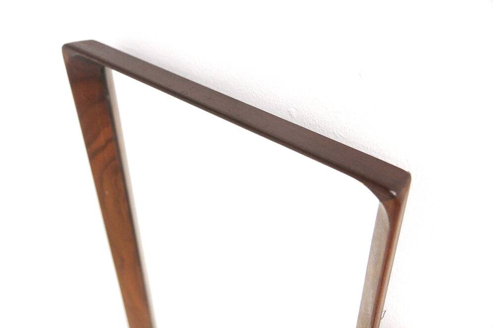 Miroir scandinave en noyer, Suède 1960, 80 x 38cm