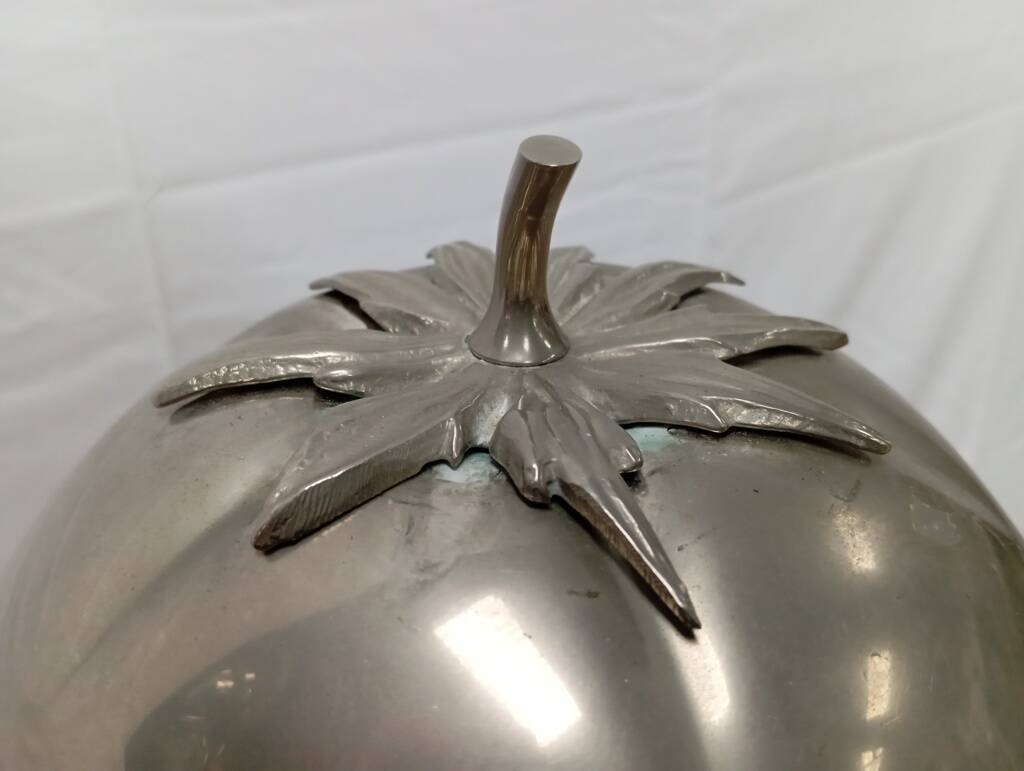 Thermid silver metal tomato ice bucket